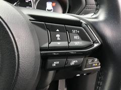 �졼�������롼������ȥ���������������������֥졼�������ʤ��Ƥ⡢��ư����Լ֤Ȥμִֵ�Υ���ݤ��ɽ����ԤǤ��ޤ���Ĺ��Υ���®ƻϩ��ž����ݤˡ��ɥ饤�С��ؤ���ô��ڸ����ޤ��� 3