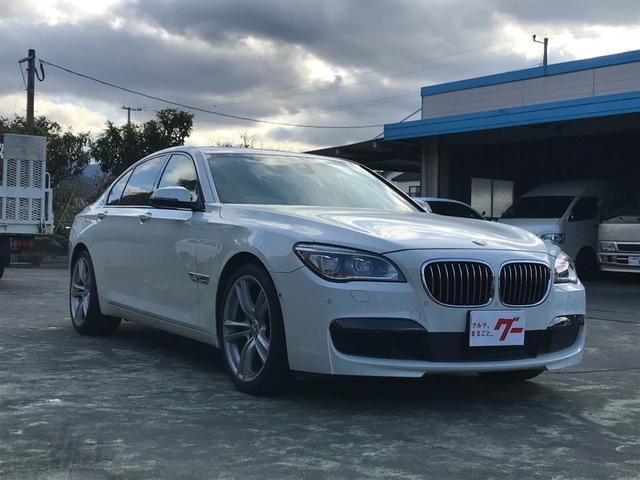 750i Mスポーツパッケージ&エアロ 20AW スポーツシート レザーパドル サンルーフ 黒革 ヒートヒーター ナビTV F&S&Bビュー LED V8ツインターボ ドライブレコーダー(3枚目)