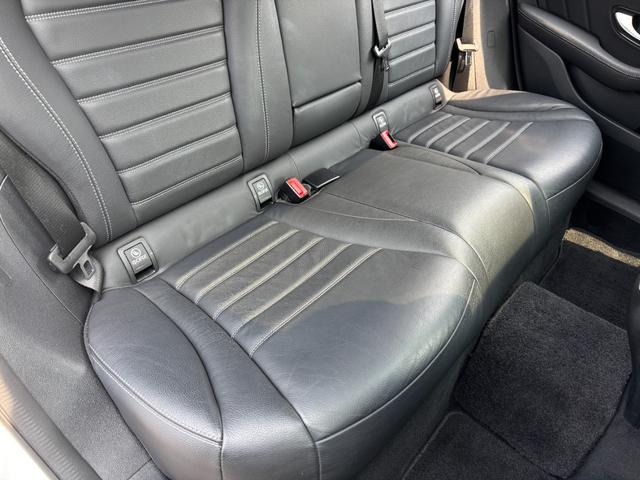 ＧＬＣ ＧＬＣ３００　４マチック　クーペ　ＡＭＧライン　後期　サンルーフ　レザーエクスクルーシブ　パナメリカーナグリル　ヘッドアップディスプレイ　全席シートヒーター　前席ベンチレーション　ＲＳＰ　全方位カメラ　２．０ＥＴＣ　電動リアゲート　前後ドラレコ（22枚目）