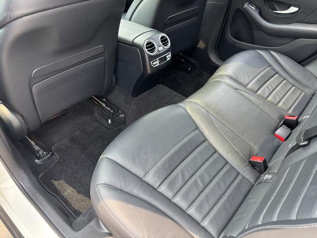 ＧＬＣ ＧＬＣ３００　４マチック　クーペ　ＡＭＧライン　後期　サンルーフ　レザーエクスクルーシブ　パナメリカーナグリル　ヘッドアップディスプレイ　全席シートヒーター　前席ベンチレーション　ＲＳＰ　全方位カメラ　２．０ＥＴＣ　電動リアゲート　前後ドラレコ（27枚目）