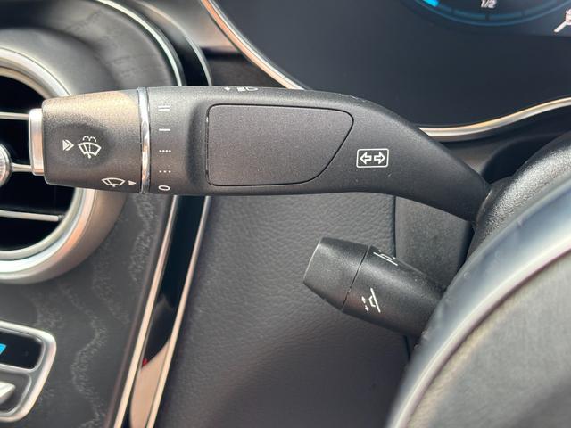 ＧＬＣ ＧＬＣ３００　４マチック　クーペ　ＡＭＧライン　後期　サンルーフ　レザーエクスクルーシブ　パナメリカーナグリル　ヘッドアップディスプレイ　全席シートヒーター　前席ベンチレーション　ＲＳＰ　全方位カメラ　２．０ＥＴＣ　電動リアゲート　前後ドラレコ（50枚目）