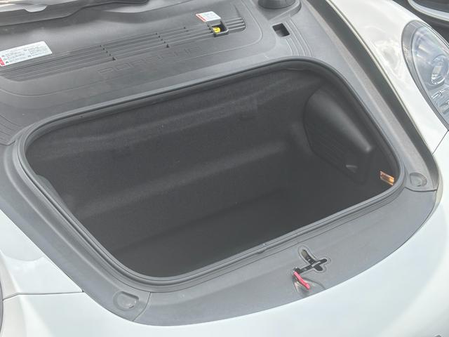 ９１１ ９１１カレラＧＴＳ　スポクロ　ＰｏｗｅｒＣｒａｆｔマフラー　純正ＧＴ３アルミホイール　Ｈ＆Ｒダウンサス　ＢＯＳＥサウンド　ＰＴＶプラス　アルカンターラルーフ　ＧＴＳスポーツシート　ＡｐｐｌｅＣａｒＰｌａｙ　バックカメラ（41枚目）