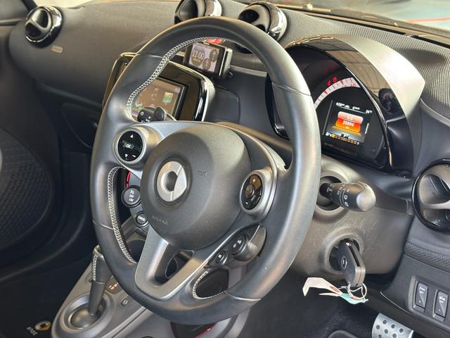 スマートフォーフォー ＢＲＡＢＵＳ　スポーツ　１オナ　社外２ＤＩＮナビ　フルセグＴＶ　バックカメラ　黒革シート　ガラスルーフ　純正ブラバスアルミ　前席シートヒーター　Ｂｌｕ－ｒａｙ　車線逸脱警告　衝突警告　ＥＴＣ　ドラレコ　クルーズコントロール（49枚目）