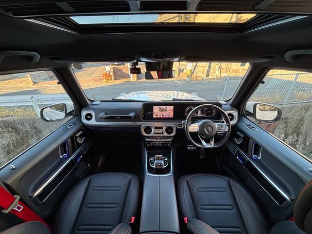 Gクラス G350d AMGライン 1年保証付 1オーナー アダプティブダンピングシステム ラグジュアリーPKG レーダーセーフティーPKG サンルーフ 全方位カメラ ブルメスター ナビ・フルセグTV  黒革 シートヒータ アンビエント(3枚目)