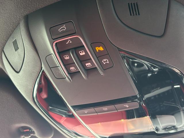 レヴァンテ Sグランスポーツ サンルーフ 赤革シート 21インチアルミ(アンテーオ) ACC FCW BSA 車線逸脱警告 シートヒーター ナビ 全方位カメラ ソフトドアクロージャー 電動リアゲート ETC(51枚目)