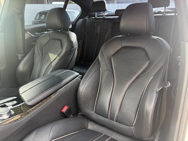 ５シリーズ ５２３ｄ　Ｍスポーツ　ハイラインパッケージ　１年保証付　黒革　ヘッドアップディスプレイ　全席シートヒーター　Ｍ５ルックリアバンパー　フロントスポイラー　ドライビングアシストプラス　全方位カメラ　ＡＣＣ　ＬＤＷ　ＬＣＷ　クロストラフィック　ＥＴＣ（24枚目）