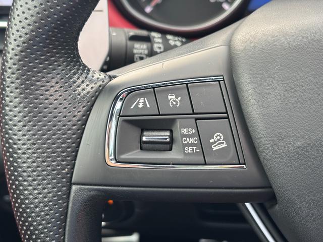 レヴァンテ Ｓグランスポーツ　左ハンドル　パノラマサンルーフ　赤革　カーボントリム　ハーマンカードン　ＡＣＣ　ＯＰ２１ＡＷ（ヘリオス）　全席シートヒーター　Ｒドア拡張キーレス　トランクキックセンサー　全方位カメラ　イージーエントリ（46枚目）