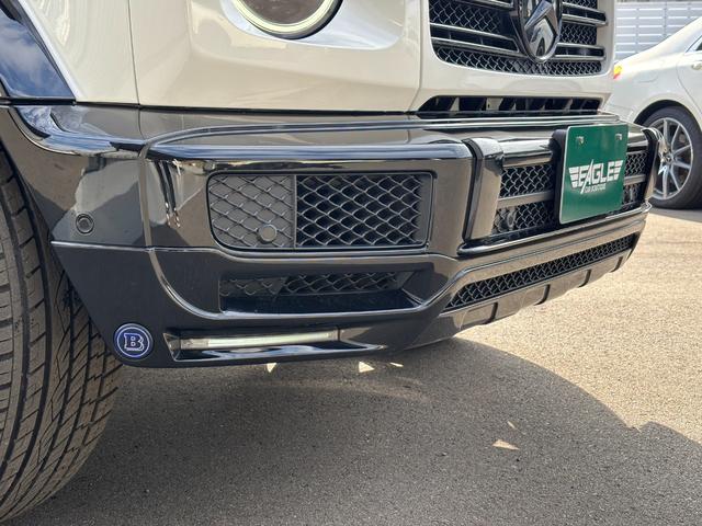 Ｇクラス Ｇ４００ｄ　マヌファクトゥーアエディション　１年保証付　１オーナー　ナイトＰＫＧ　白革ダイヤモンドステッチ　ＳＲ　アダブティブダンピングシステム　ブラバスフロントスポイラー　ＩＩＤ電動ステップ　デジタルインナーミラー　ＡＤＶ１（２２インチＡＷ）（7枚目）