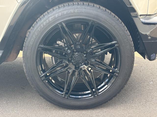 Ｇクラス Ｇ４００ｄ　マヌファクトゥーアエディション　１年保証付　１オーナー　ナイトＰＫＧ　白革ダイヤモンドステッチ　ＳＲ　アダブティブダンピングシステム　ブラバスフロントスポイラー　ＩＩＤ電動ステップ　デジタルインナーミラー　ＡＤＶ１（２２インチＡＷ）（8枚目）