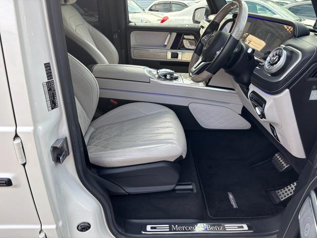 Ｇクラス Ｇ４００ｄ　マヌファクトゥーアエディション　１年保証付　１オーナー　ナイトＰＫＧ　白革ダイヤモンドステッチ　ＳＲ　アダブティブダンピングシステム　ブラバスフロントスポイラー　ＩＩＤ電動ステップ　デジタルインナーミラー　ＡＤＶ１（２２インチＡＷ）（30枚目）
