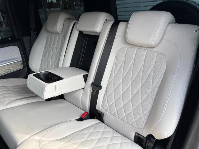Ｇクラス Ｇ４００ｄ　マヌファクトゥーアエディション　１年保証付　１オーナー　ナイトＰＫＧ　白革ダイヤモンドステッチ　ＳＲ　アダブティブダンピングシステム　ブラバスフロントスポイラー　ＩＩＤ電動ステップ　デジタルインナーミラー　ＡＤＶ１（２２インチＡＷ）（38枚目）