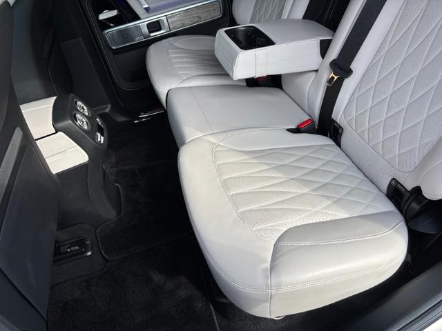 Ｇクラス Ｇ４００ｄ　マヌファクトゥーアエディション　１年保証付　１オーナー　ナイトＰＫＧ　白革ダイヤモンドステッチ　ＳＲ　アダブティブダンピングシステム　ブラバスフロントスポイラー　ＩＩＤ電動ステップ　デジタルインナーミラー　ＡＤＶ１（２２インチＡＷ）（39枚目）