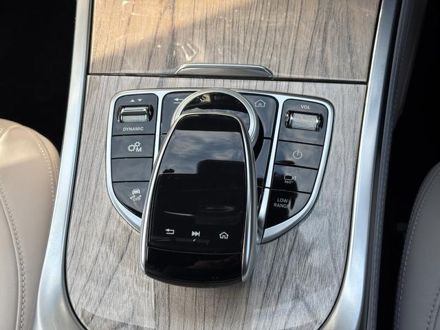 Ｇクラス Ｇ４００ｄ　マヌファクトゥーアエディション　１年保証付　１オーナー　ナイトＰＫＧ　白革ダイヤモンドステッチ　ＳＲ　アダブティブダンピングシステム　ブラバスフロントスポイラー　ＩＩＤ電動ステップ　デジタルインナーミラー　ＡＤＶ１（２２インチＡＷ）（51枚目）