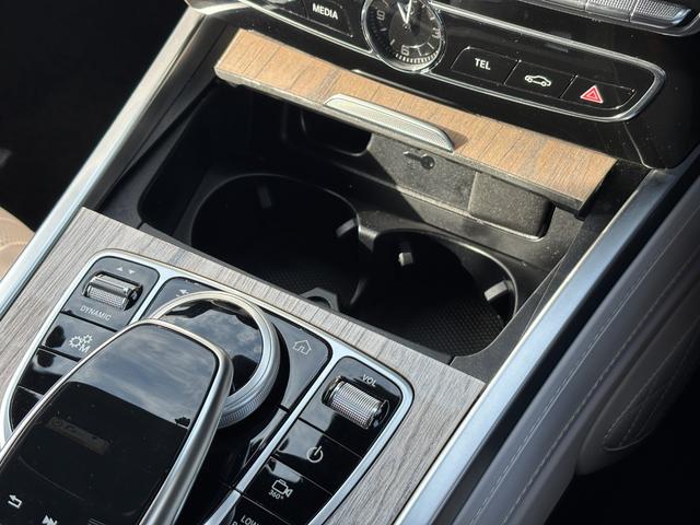 Ｇクラス Ｇ４００ｄ　マヌファクトゥーアエディション　１年保証付　１オーナー　ナイトＰＫＧ　白革ダイヤモンドステッチ　ＳＲ　アダブティブダンピングシステム　ブラバスフロントスポイラー　ＩＩＤ電動ステップ　デジタルインナーミラー　ＡＤＶ１（２２インチＡＷ）（53枚目）