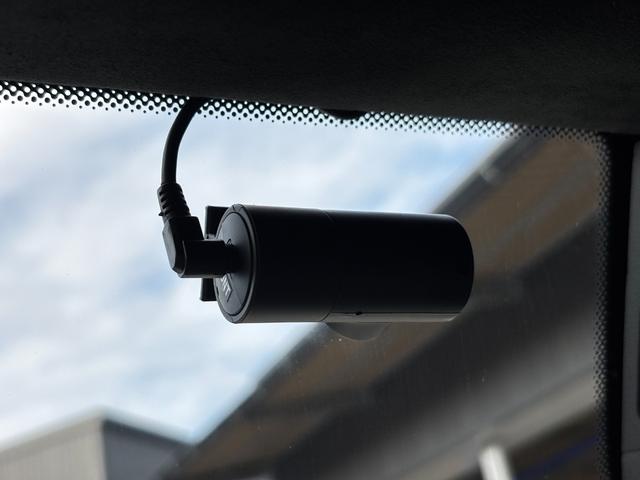 Ｇクラス Ｇ４００ｄ　マヌファクトゥーアエディション　１年保証付　１オーナー　ナイトＰＫＧ　白革ダイヤモンドステッチ　ＳＲ　アダブティブダンピングシステム　ブラバスフロントスポイラー　ＩＩＤ電動ステップ　デジタルインナーミラー　ＡＤＶ１（２２インチＡＷ）（67枚目）