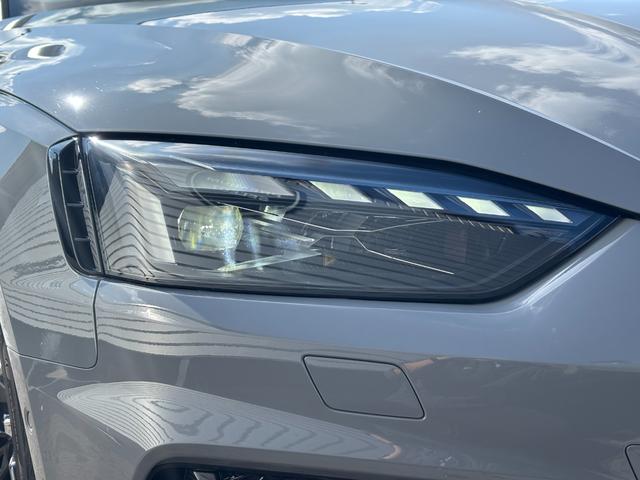 ＲＳ５スポーツバック ベースグレード　１オナ　パノラマサンルーフ　カーボンスタイリングＰＫＧ　全席シートヒーター　純正ナビ　ＴＶ　全方位カメラ　純正２０インチＡＷ（9枚目）