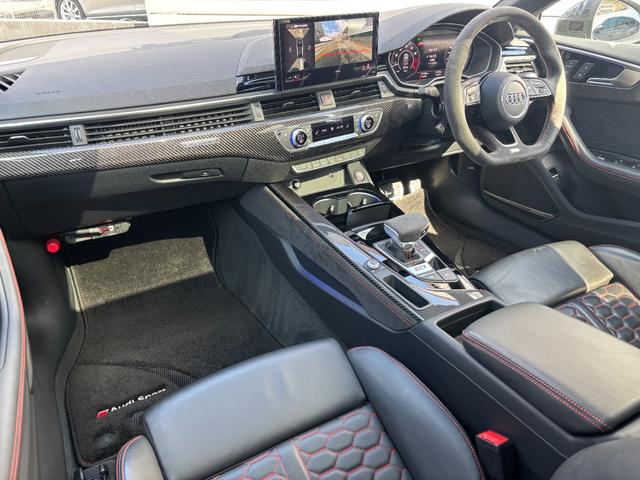 ＲＳ５スポーツバック ベースグレード　１オナ　パノラマサンルーフ　カーボンスタイリングＰＫＧ　全席シートヒーター　純正ナビ　ＴＶ　全方位カメラ　純正２０インチＡＷ（24枚目）