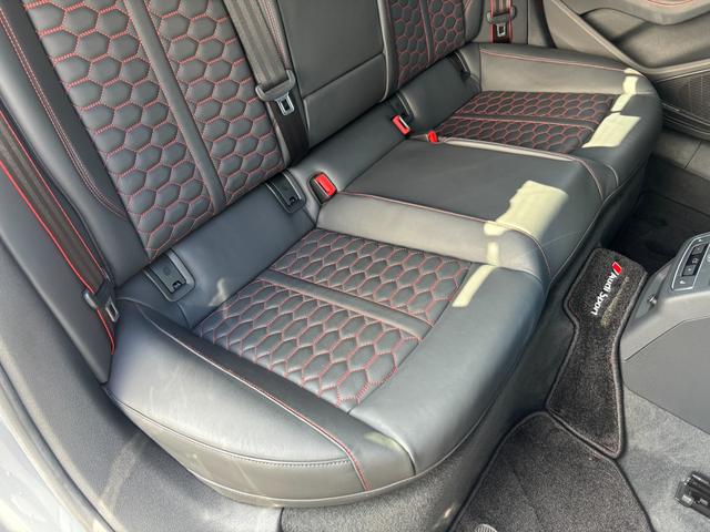 ＲＳ５スポーツバック ベースグレード　１オナ　パノラマサンルーフ　カーボンスタイリングＰＫＧ　全席シートヒーター　純正ナビ　ＴＶ　全方位カメラ　純正２０インチＡＷ（29枚目）