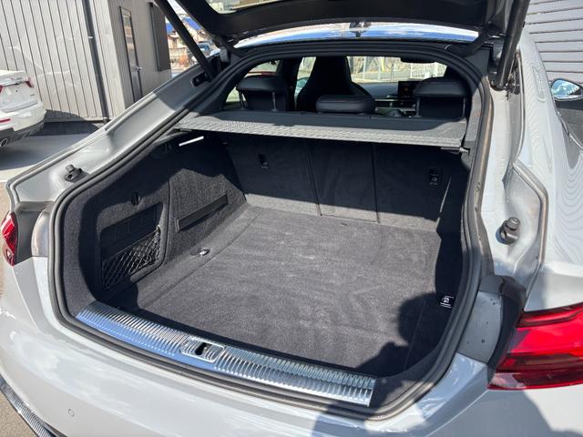 ＲＳ５スポーツバック ベースグレード　１オナ　パノラマサンルーフ　カーボンスタイリングＰＫＧ　全席シートヒーター　純正ナビ　ＴＶ　全方位カメラ　純正２０インチＡＷ（59枚目）
