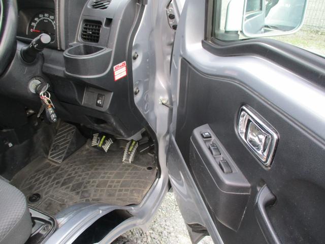 ハイゼットトラック ジャンボSAIIIt 4速AT車 運転支援システム レーンアシスト アシストブレーキ 先行車発進お知らせ機能 7インチワイドナビ&TV ブルートゥース インチアップ 社外14インチAW&新品マッドタイヤ LEDヘッドライト(12枚目)