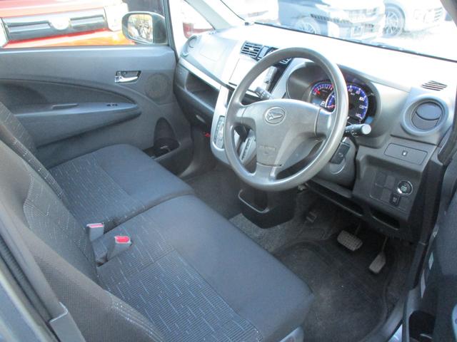 ムーヴ カスタム　ＲＳ　ツインカムインタークーラー付ターボ　ＣＶＴ　７インチワイドナビ＆フルセグテレビ　ブルートゥース付　１５インチアルミ　プッシュスタート　スマートキー　オートエアコン　ＬＥＤヘッドライト　ＥＴＣ付き（8枚目）