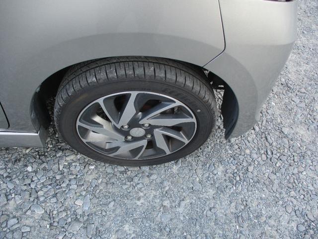 スペーシアカスタム ＴＳ　純正フルエアロ　インタークーラー付ツインカムターボ　エネチャージ　社外ナビ＆フルセグテレビ　ブルートゥース付　プッシュスタート　スマートキー２個　両側パワースライドドア　オートエアコン　ＨＩＤ　ＥＴＣ（12枚目）