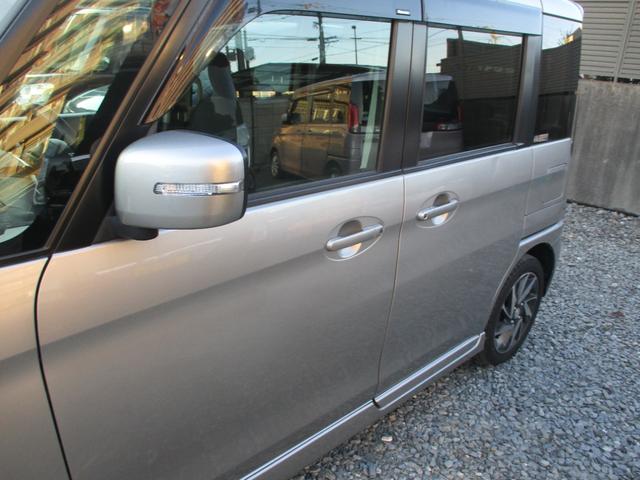 スペーシアカスタム ＴＳ　純正フルエアロ　インタークーラー付ツインカムターボ　エネチャージ　社外ナビ＆フルセグテレビ　ブルートゥース付　プッシュスタート　スマートキー２個　両側パワースライドドア　オートエアコン　ＨＩＤ　ＥＴＣ（15枚目）