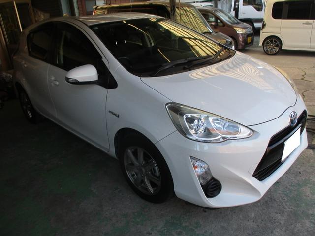 アクア G トヨタセーフティセンス ハイブリッド車 7インチワイドナビ&フルセグテレビ ブルートゥース付き 社外アルミ プッシュスタート LEDヘッドライト スマートキー2個 オートエアコン デジタルメーター(3枚目)