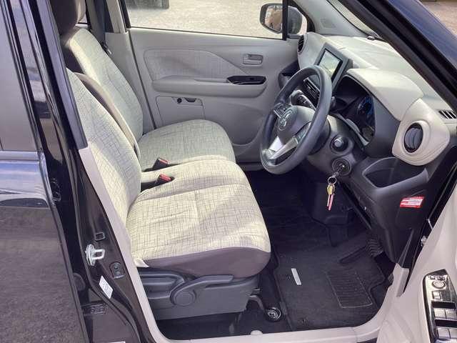 ｅＫワゴン Ｍ　アイドリングストップ　ナビ　ＥＴＣ　踏み間違い防止アシスト　ＥＴＣ　パワーウィンドウ　ナビ　マニュアルエアコン　キーレスエントリー　前席シートヒーター　エアバック　パワステ　アイドリングストップ（15枚目）