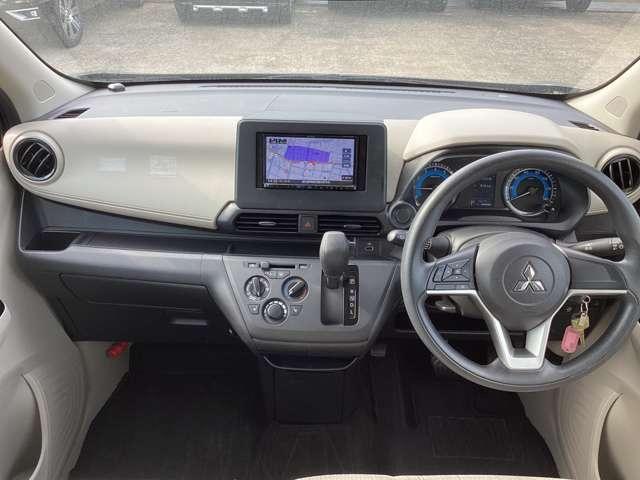 ｅＫワゴン Ｍ　アイドリングストップ　ナビ　ＥＴＣ　踏み間違い防止アシスト　ＥＴＣ　パワーウィンドウ　ナビ　マニュアルエアコン　キーレスエントリー　前席シートヒーター　エアバック　パワステ　アイドリングストップ（16枚目）