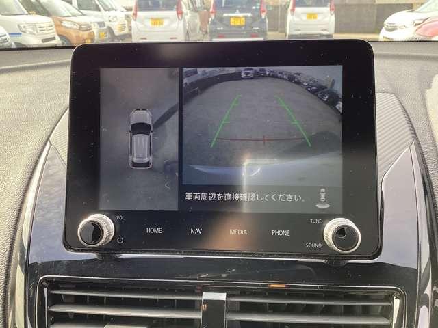 モニターに後方の様子が映るので安心して駐車が行えます
