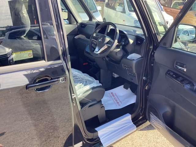 デリカミニ Ｇ　プレミアム　マイパイロット　デジタルインナーミラー　ＬＥＤ　Ａクルコン　シートヒーター　ベンチシート　エアコン　コーナーセンサー　パワステ　アルミホイール　キーレスエントリー　エアバッグ　スマートキー　寒冷地仕様（9枚目）