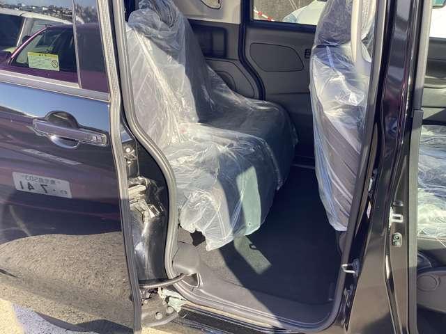 デリカミニ Ｇ　プレミアム　マイパイロット　デジタルインナーミラー　ＬＥＤ　Ａクルコン　シートヒーター　ベンチシート　エアコン　コーナーセンサー　パワステ　アルミホイール　キーレスエントリー　エアバッグ　スマートキー　寒冷地仕様（10枚目）