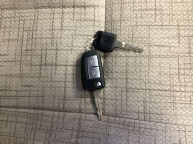 ｅＫワゴン Ｍ　アイドリングストップ　踏み間違い防止アシスト　イモビライザー　パワーウィンドウ　Ｐセンサー　マニュアルエアコン　キーレスエントリー　前席シートヒーター　ＡＳＣ　エアバック　パワステ　ＡＢＳ　寒冷地仕様（2枚目）