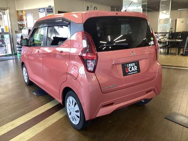 ｅＫワゴン Ｍ　アイドリングストップ　踏み間違い防止アシスト　イモビライザー　パワーウィンドウ　Ｐセンサー　マニュアルエアコン　キーレスエントリー　前席シートヒーター　ＡＳＣ　エアバック　パワステ　ＡＢＳ　寒冷地仕様（8枚目）