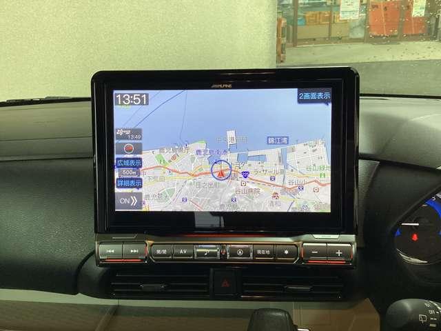 デリカミニ Ｔ　プレミアム　ハイブリッド　１０型ナビ／ＴＶ　衝突軽減装置　ターボエンジン　ナビＴＶ　寒冷地　パワステ　フルタイム４ＷＤ　エアバッグ　ＬＥＤヘッド　ＥＳＣ　サイドカメラ　クルコン　インテリキー　キーフリー　ＥＴＣ（3枚目）