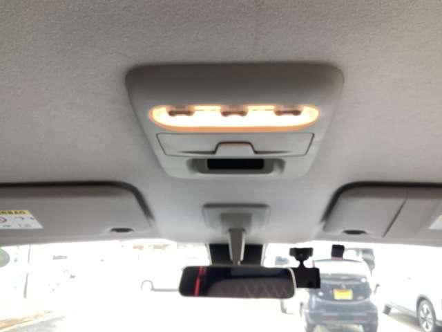 ｅＫクロススペース Ｔ　キーレスエントリー　サイドエアバッグ　プリクラ　ＡＡＣ　ｉ－ＳＴＯＰ　スマキー　ＬＥＤライト　Ｂカメラ　フルセグＴＶ　前席シートヒーター　ＥＴＣ　メモリーナビ　ターボ車　ＡＢＳ　横滑り防止　ナビＴＶ（6枚目）