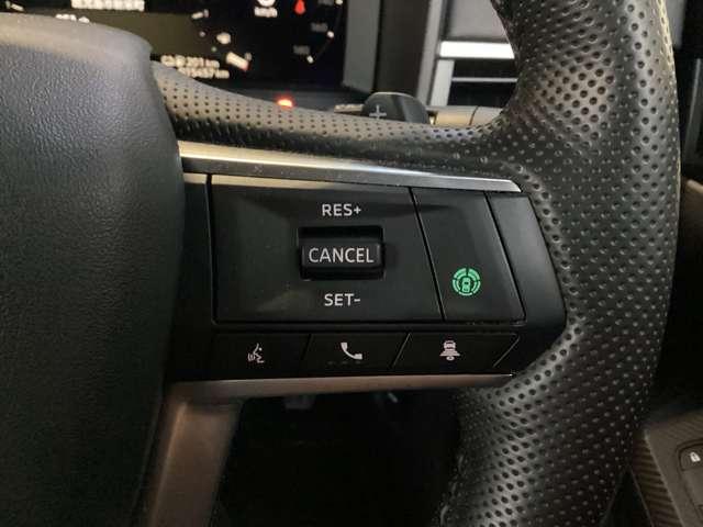 �}�C�p�C���b�g�́A�������H�̉^�]���A�V�X�g�B�A�N�Z�����瑫�𗣂��Ă��Ă��Ԋԋ�����ۂA�V�X�g��n���h������ŎԐ������t�߂𑖂�x�������܂��B�a�؂Ⓑ���Ԃ̏��q���s�̃X�g���X���J���y�����Ă���܂��B