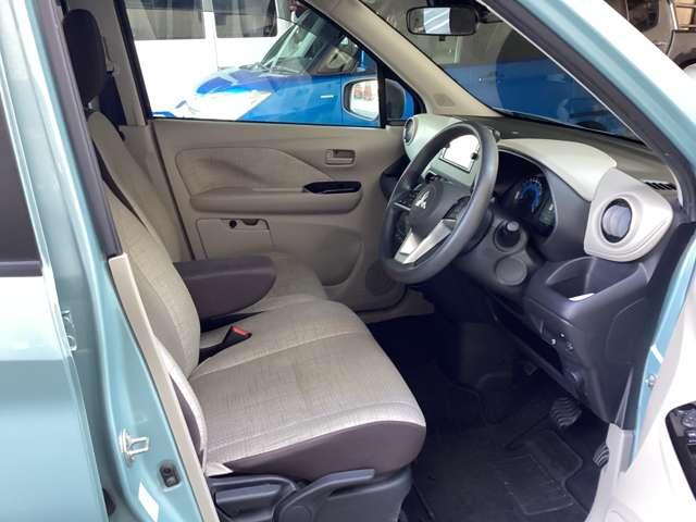 ｅＫワゴン Ｇ　インテリジェントキー　ナビ　前席シートヒーター　オートエアコン　横滑り防止装置　パワーステアリング　アイドリングストップ　バックカメラ　ベンチシート　盗難防止システム　メモリーナビ　寒冷地仕様　ＡＢＳ（10枚目）