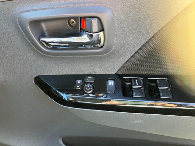 ワゴンＲスティングレー 　ナビＴＶ　ＥＴＣ　ミラーウィンカー　スマートキー　アイドリングストップ　プッシュスタートボタン　ＨＩＤ　アルミホイール　車検令和９年３月まで（11枚目）