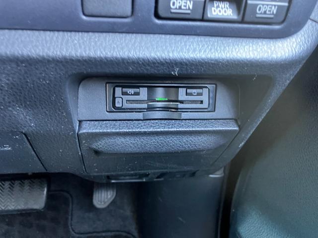 ヴォクシー ナビTV Bモニター ETC ミラーウィンカー 両側パワースライドドア スマートキー プッシュスタートボタン アイドリングストップ(13枚目)