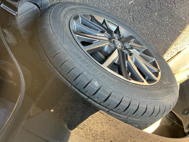 ヴォクシー ナビTV Bモニター ETC ミラーウィンカー 両側パワースライドドア スマートキー プッシュスタートボタン アイドリングストップ(16枚目)