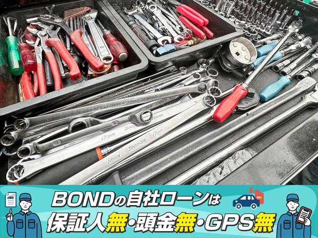 ステップワゴンスパーダ Ｚ　クールスピリット　両側パワースライドドア　９インチ純正ナビ　フルセグＴＶ　ＤＶＤ　ＥＴＣ　バックカメラ　スマートキー　キーレスエントリー　ステアリングスイッチ　ＨＩＤヘッドライト　フォグランプ　純正１７ＡＷ（24枚目）