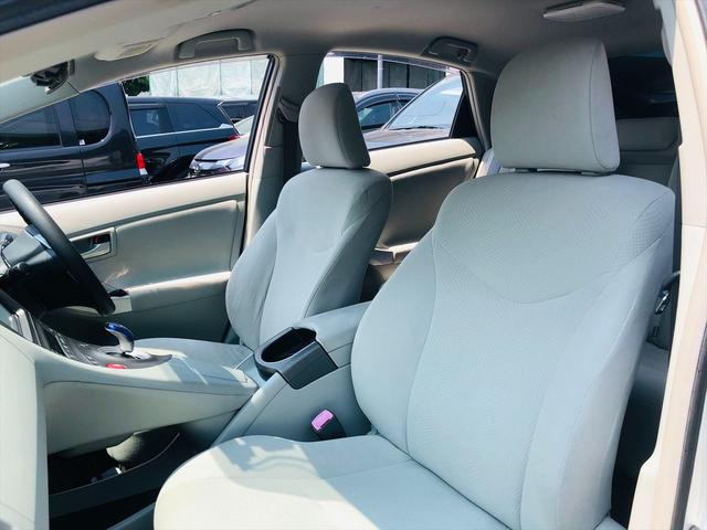 プリウスＰＨＶ Ｓ　社外１９インチアルミホイール　ローダウン　モデリスタエアロ　純正ナビ　フルセグＴＶ　ＤＶＤ　Ｂｌｕｅｔｏｏｔｈ　ＥＴＣ　バックカメラ　プッシュスタート　スマートキー　シートヒーター　ＨＩＤヘッドライト（66枚目）