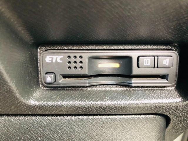 ステップワゴンスパーダ Ｚ　インターナビセレクション　後席モニター　両側パワースライドドア　純正ＨＤＤナビ　ＤＶＤ　ＥＴＣ　バックカメラ　スマートキー　キーレスエントリー　ステアリングスイッチ　ＨＩＤヘッドライト　フォグランプ　社外１８ＡＷ（53枚目）