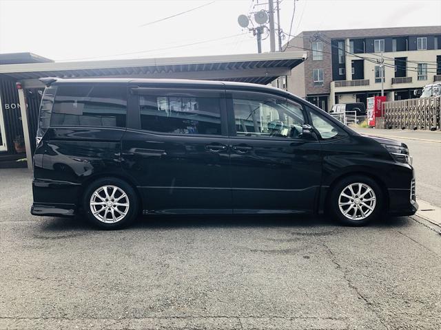 ヴォクシー ＺＳ　モデリスタエアロ　ローダウン　社外１６インチアルミホイール　後席モニター　両側パワースライドドア　社外ナビ　フルセグ　ＤＶＤ　Ｂｌｕｅｔｏｏｔｈ　ＥＴＣ　バックカメラ　プッシュスタート　スマートキー（15枚目）