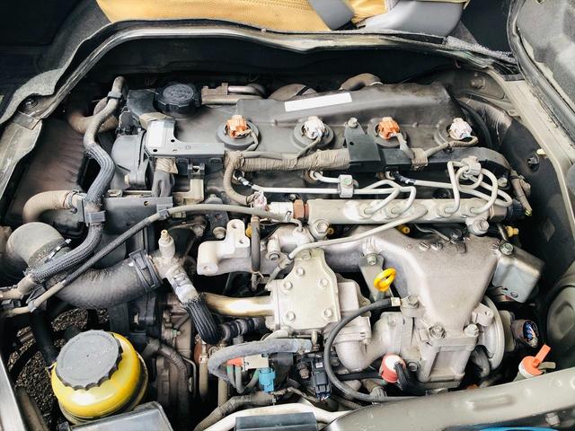 レジアスエースバン ロングスーパーＧＬ　２型　７人乗り　後席モニター　ドライブレコーダー　ローダウン　社外１８インチアルミホイール　社外ナビ　フルセグＴＶ　ＤＶＤ　Ｂｌｕｅｔｏｏｔｈ　ＥＴＣ　バックカメラ　キーレスエントリー　両側スライド（66枚目）