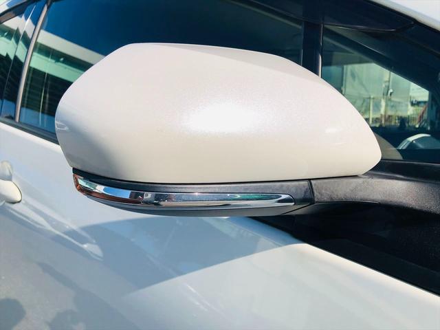 プリウス Ｓ　モデリスタエアロ　社外１７インチアルミホイール　純正ナビ　フルセグＴＶ　ＤＶＤ　Ｂｌｕｅｔｏｏｔｈ　ＥＴＣ　バックカメラ　プッシュスタート　スマートキー　ＬＥＤヘッドライト　フォグランプ（68枚目）