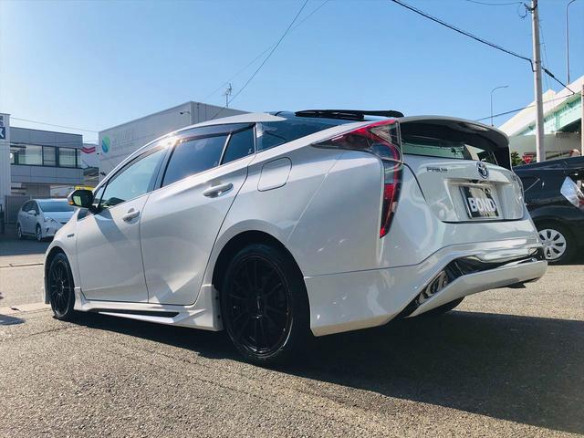 プリウス Ｓ　モデリスタエアロ　社外１７インチアルミホイール　純正ナビ　フルセグＴＶ　ＤＶＤ　Ｂｌｕｅｔｏｏｔｈ　ＥＴＣ　バックカメラ　プッシュスタート　スマートキー　ＬＥＤヘッドライト　フォグランプ（73枚目）