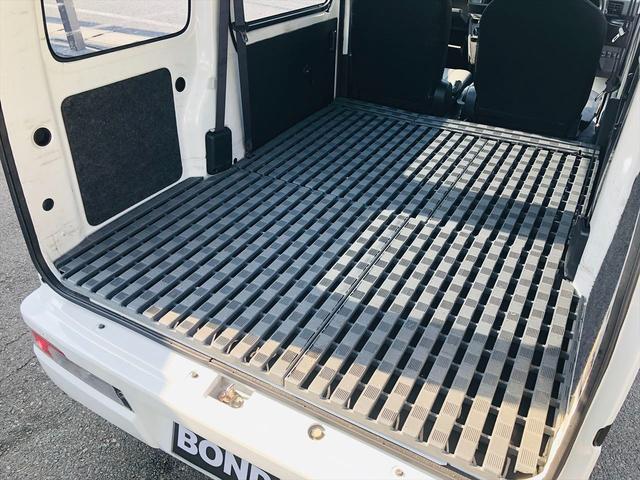 ハイゼットカーゴ スペシャルＳＡＩＩＩ　ハイルーフ　障害物センサー　レーンキープアシスト　衝突軽減ブレーキ　横滑り防止装置　両側スライドドア　純正ラジオ　アイドリングストップ　フルフラットシート　パワーステアリング　運転席・助手席エアバック（49枚目）